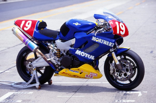 Mori VTR1000F.jpg