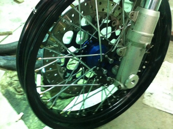 rd350 wheel.jpg