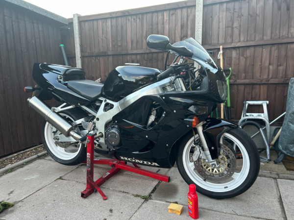 Lloydie CBR Blade.jpg