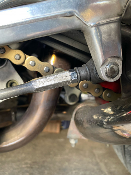 Gear change rod VTR..jpeg